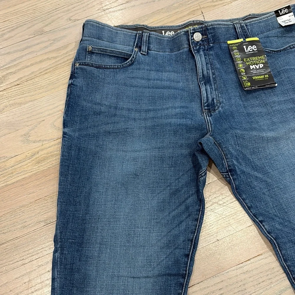 Lee Blue Relaxed Straight Fit Jeans/ Extreme Motion Tapered Leg - Picture 5 of 16